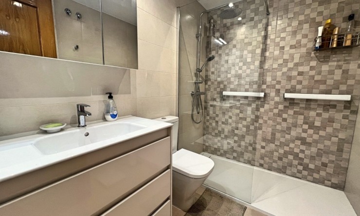 Wiederverkauf - Wohnung -
Albir