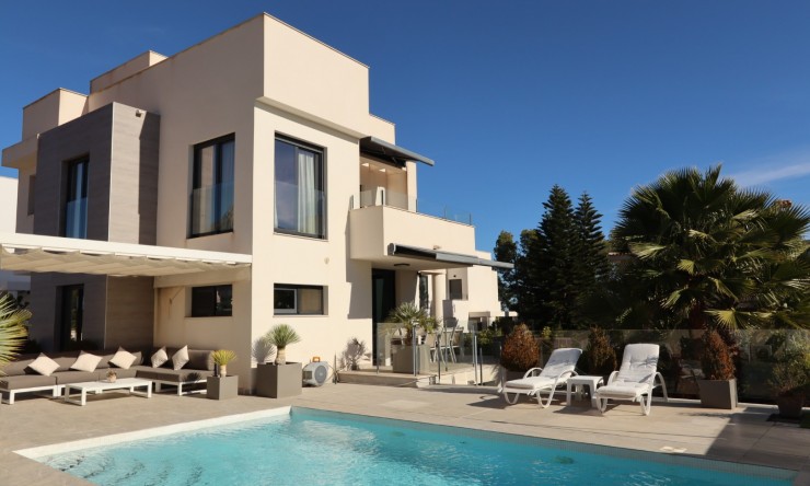 Revente - Villa -
La Nucía - Coloma