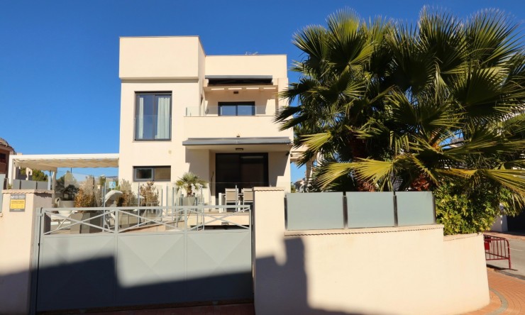 Revente - Villa -
La Nucía - Coloma