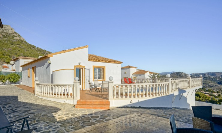 Revente - Villa -
Calpe - Partida Les Cucarres