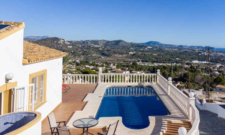 Revente - Villa -
Calpe - Partida Les Cucarres