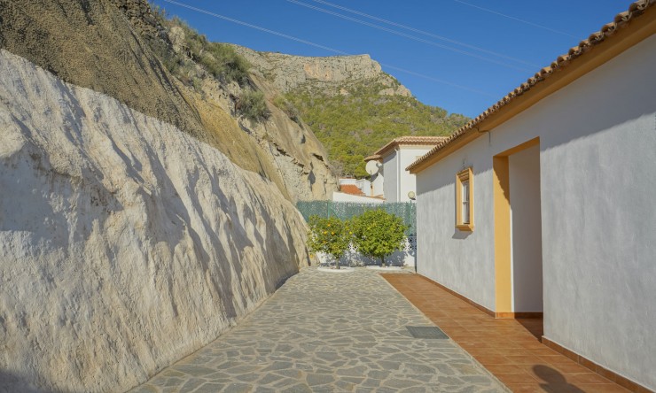 Revente - Villa -
Calpe - Partida Les Cucarres