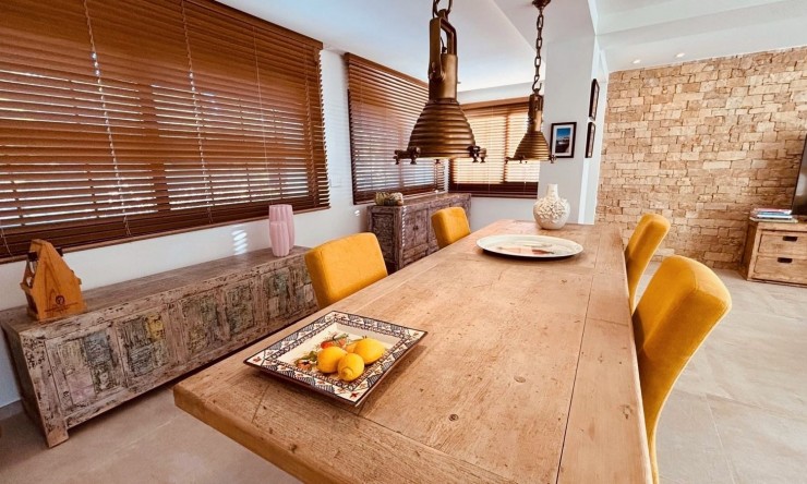 Herverkoop - Villa -
Altea