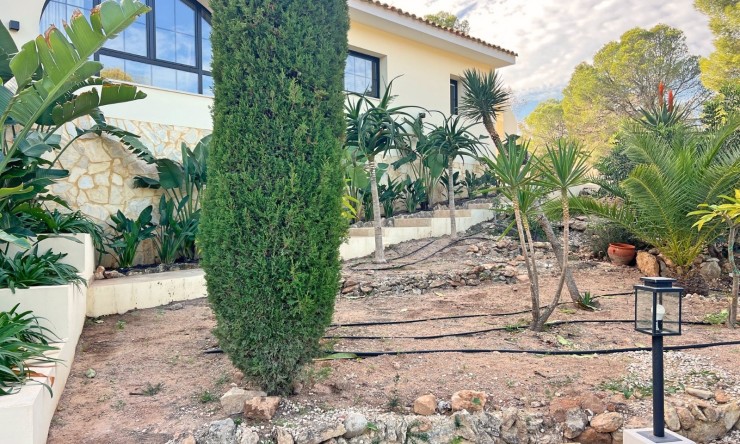 Herverkoop - Villa -
Altea