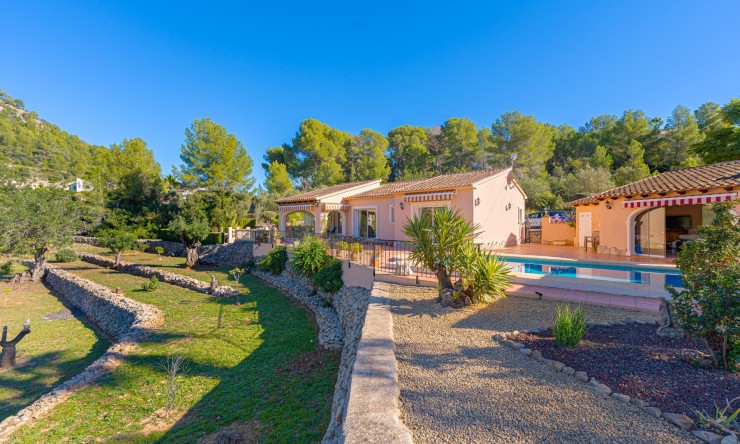 Rynek Wtórny - Finca -
Lliber