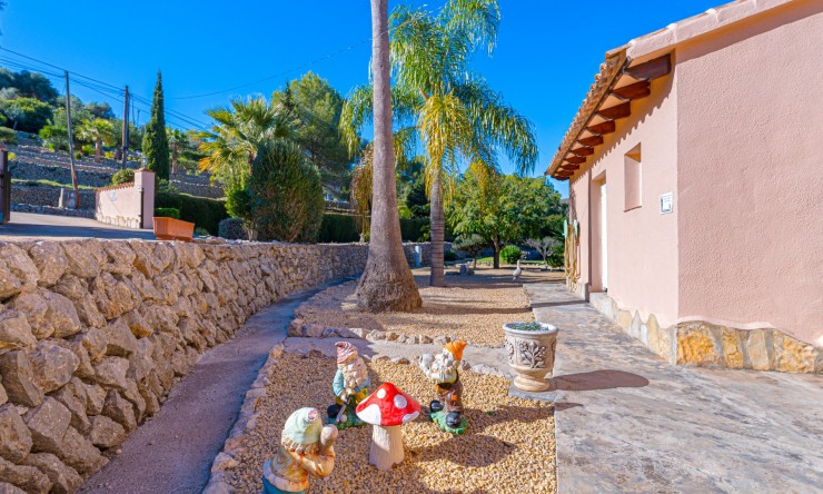 Rynek Wtórny - Finca -
Lliber