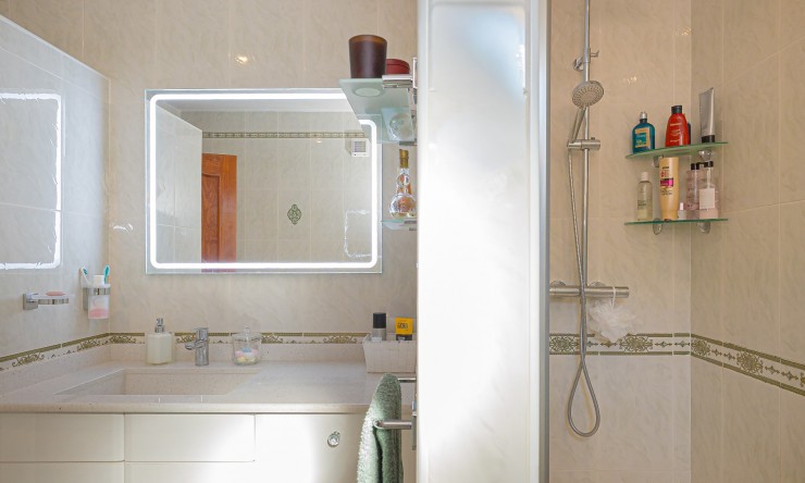 Rynek Wtórny - Finca -
Lliber