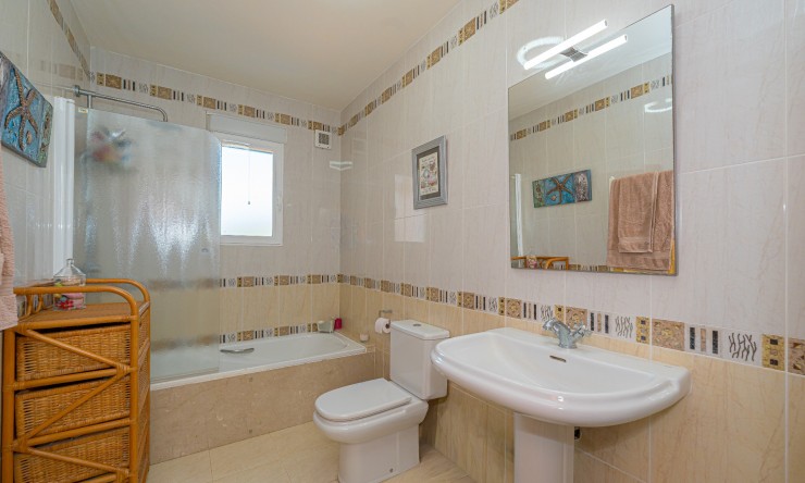 Rynek Wtórny - Finca -
Lliber