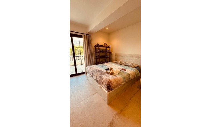 Herverkoop - Villa -
Altea