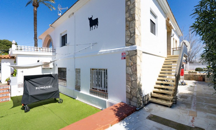 Wiederverkauf - Villa -
Denia - La Xara