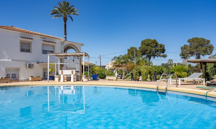 Wiederverkauf - Villa -
Denia - La Xara
