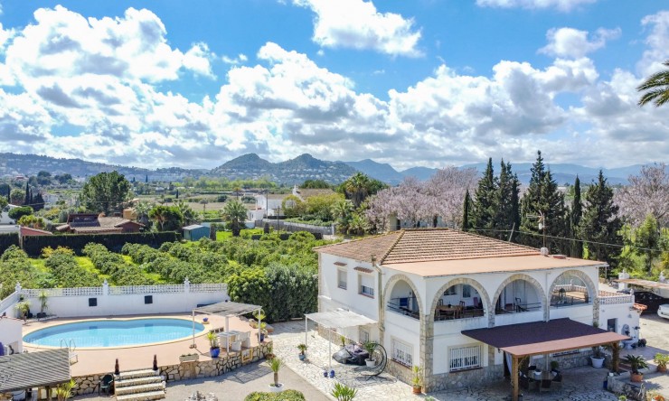 Wiederverkauf - Villa -
Denia - La Xara