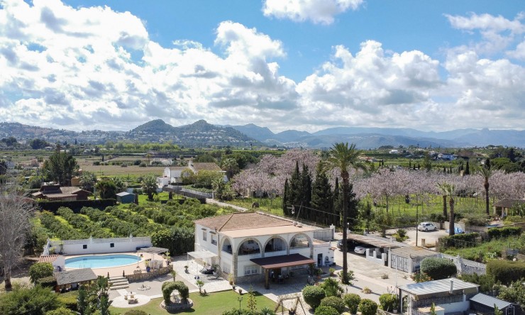 Wiederverkauf - Villa -
Denia - La Xara