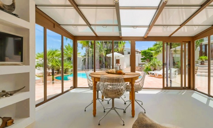 Herverkoop - Villa -
Moraira - Benimeit - Tabaira