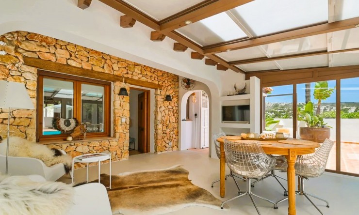 Herverkoop - Villa -
Moraira - Benimeit - Tabaira