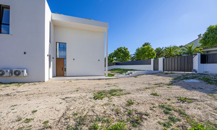 Neue Gebäude - Villa -
Jávea / Xàbia - Partides comunes - Adsubia