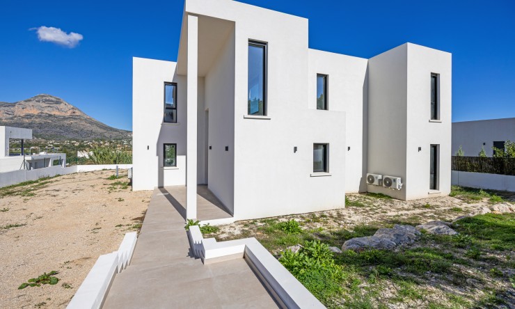 Neue Gebäude - Villa -
Jávea / Xàbia - Partides comunes - Adsubia