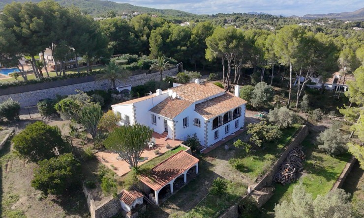 Wiederverkauf - Villa -
Jávea / Xàbia - Partides comunes - Adsubia