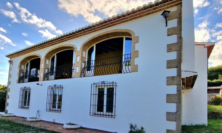 Wiederverkauf - Villa -
Jávea / Xàbia - Partides comunes - Adsubia