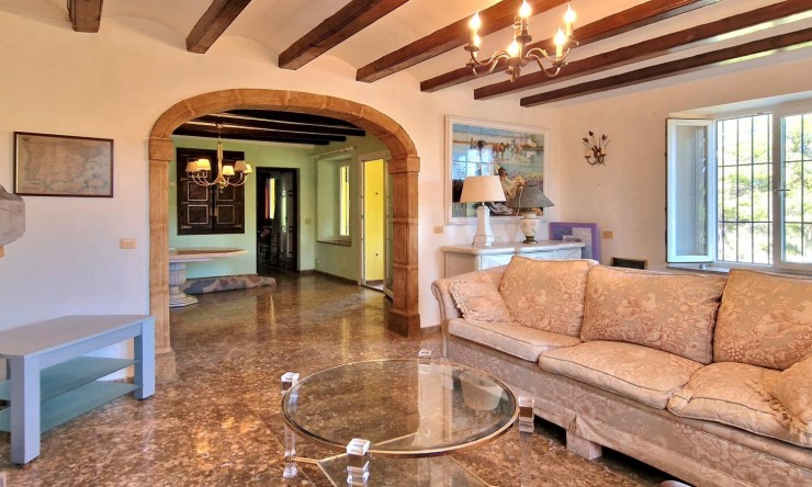 Wiederverkauf - Villa -
Jávea / Xàbia - Partides comunes - Adsubia