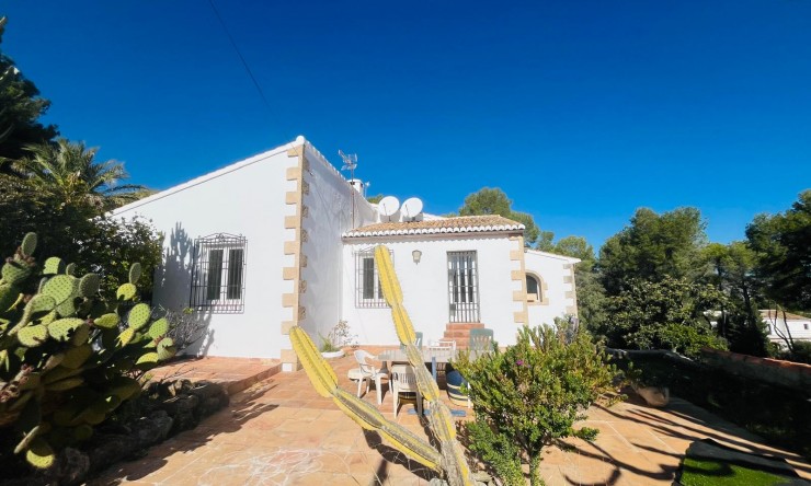 Wiederverkauf - Villa -
Jávea / Xàbia - Partides comunes - Adsubia