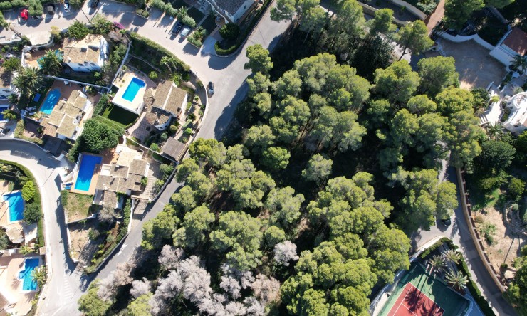 Herverkoop -  -
Moraira - Pinar del Advocat - Cometa