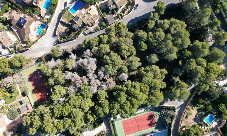 Herverkoop -  -
Moraira - Pinar del Advocat - Cometa