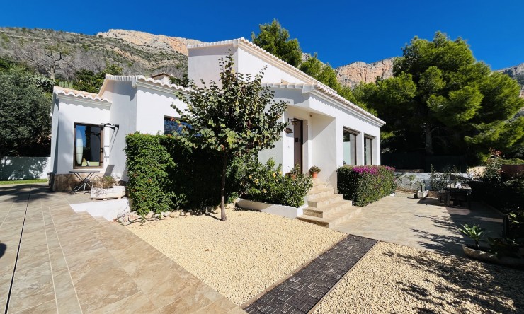 Wiederverkauf - Villa -
Jávea / Xàbia - Montgó - Ermita