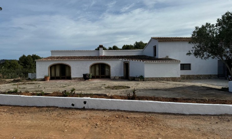 Revente - Restaurant -
Jávea / Xàbia - Partides comunes - Adsubia