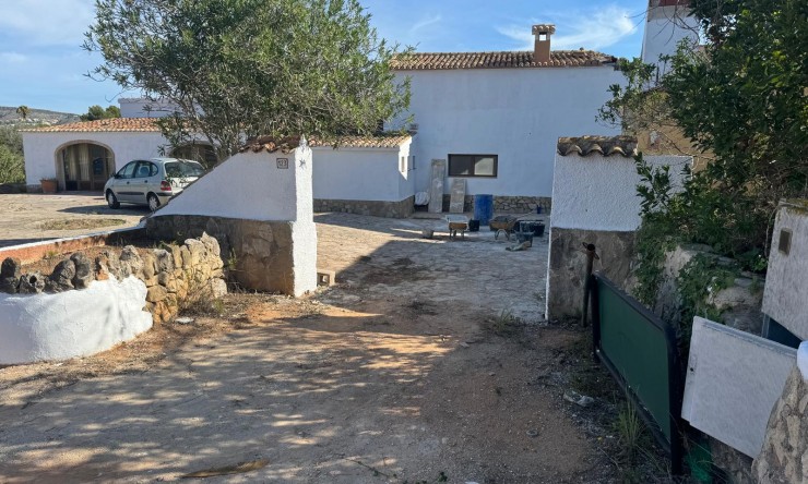 Revente - Restaurant -
Jávea / Xàbia - Partides comunes - Adsubia