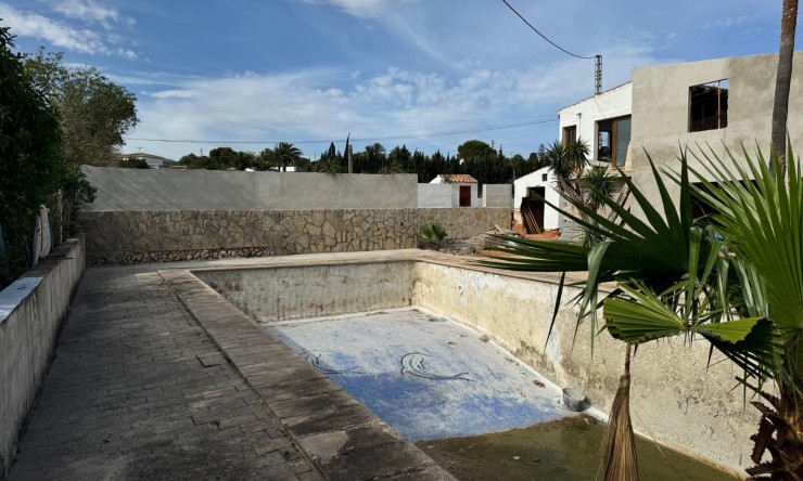 Revente - Restaurant -
Jávea / Xàbia - Partides comunes - Adsubia