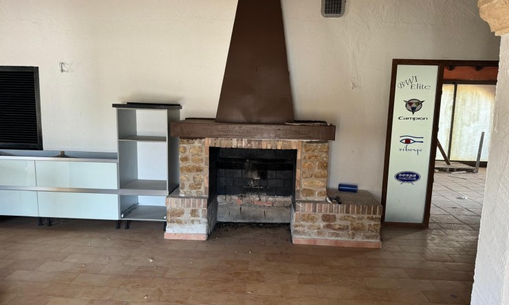 Revente - Restaurant -
Jávea / Xàbia - Partides comunes - Adsubia