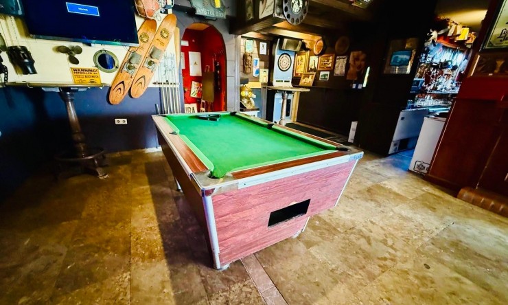 Resale - Bar -
Moraira - Casco Urbano