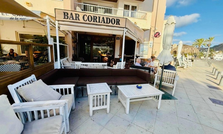 Resale - Bar -
Moraira - Casco Urbano