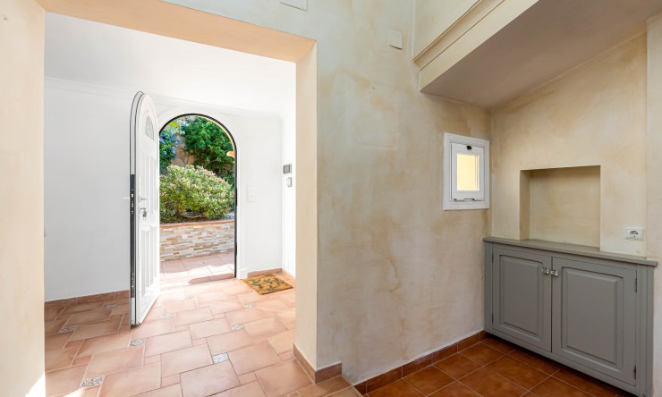 Resale - Villa -
Altea - Altea La Vella