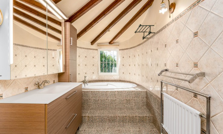 Resale - Villa -
Altea - Altea La Vella