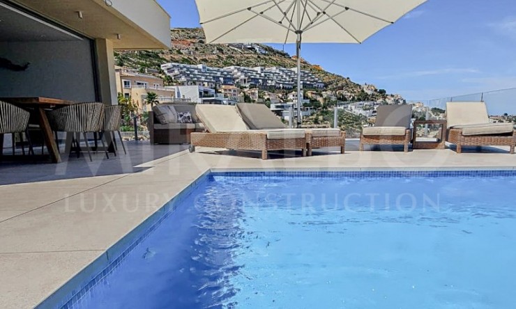 Wiederverkauf - Villa -
Benitachell / El Poble Nou de Benitatxell - Cumbre del Sol