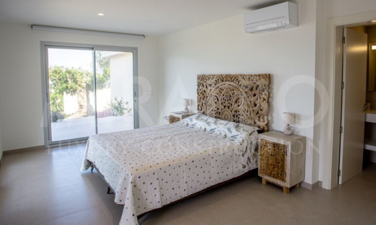 Wiederverkauf - Villa -
Benitachell / El Poble Nou de Benitatxell - Cumbre del Sol