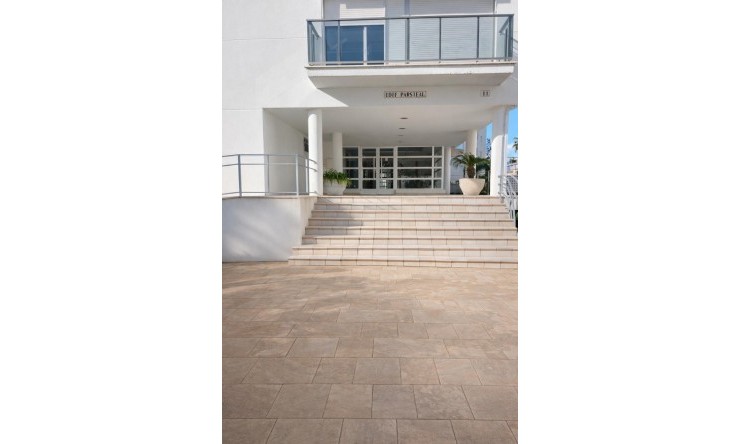 Herverkoop - Appartement -
Albir