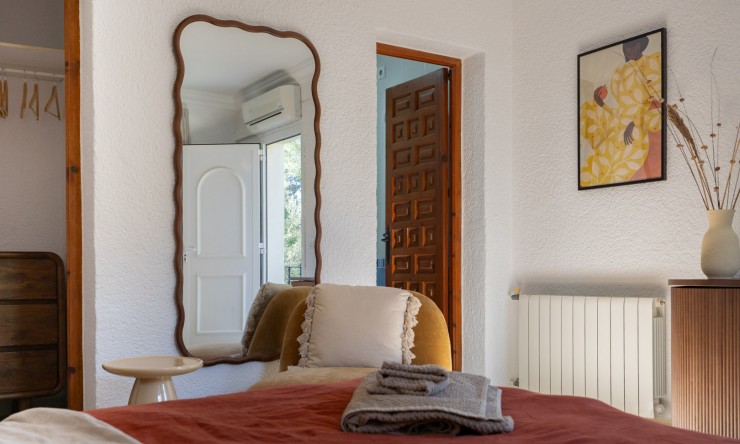 Resale - Villa -
Jávea - Ambolo