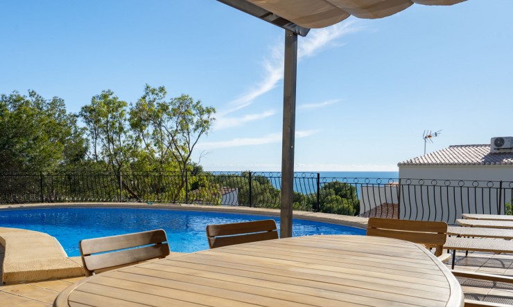 Resale - Villa -
Jávea - Ambolo