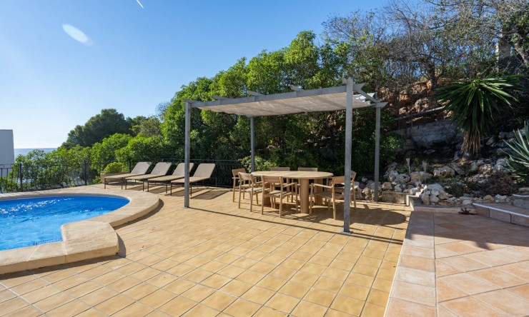 Resale - Villa -
Jávea - Ambolo