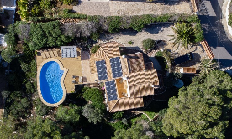 Resale - Villa -
Jávea - Ambolo