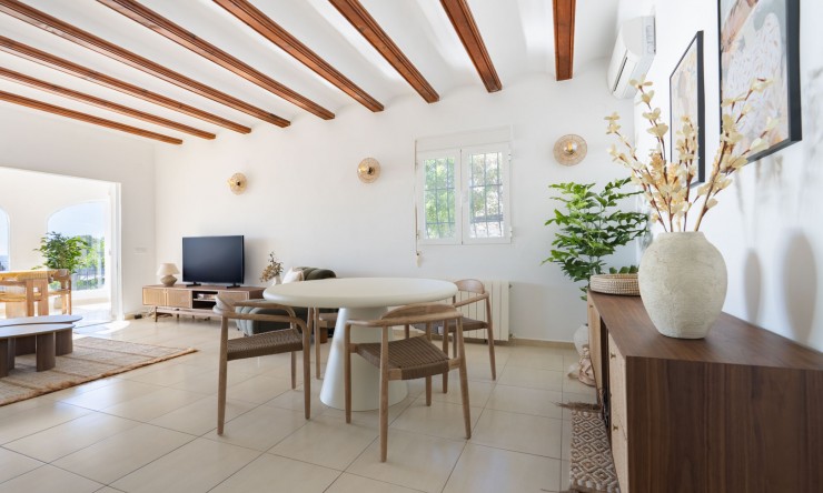 Resale - Villa -
Jávea - Ambolo