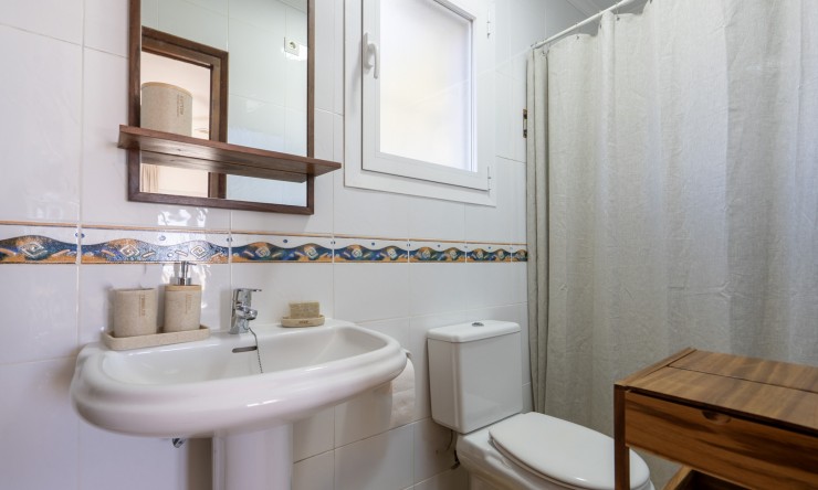 Resale - Villa -
Jávea - Ambolo