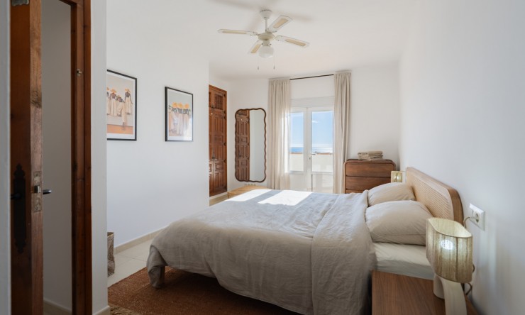 Resale - Villa -
Jávea - Ambolo