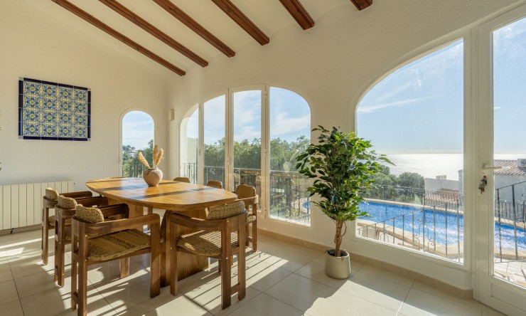 Resale - Villa -
Jávea - Ambolo