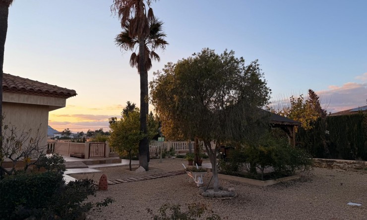 Resale - Villa -
Alicante - Moralet - Cañada del Fenollar