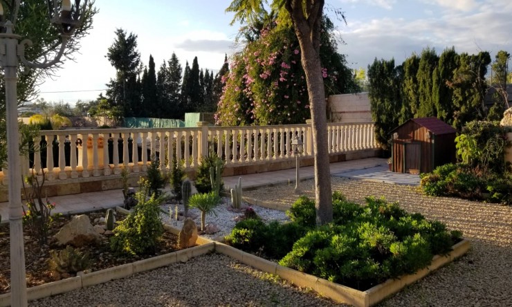 Resale - Villa -
Alicante - Moralet - Cañada del Fenollar