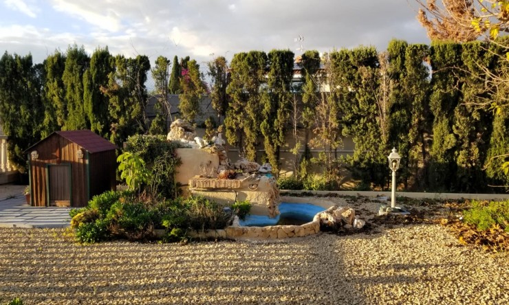 Resale - Villa -
Alicante - Moralet - Cañada del Fenollar